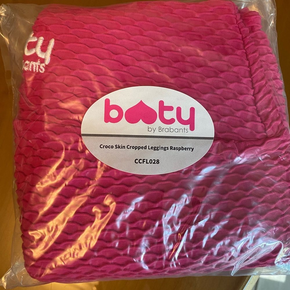 Booty by Brabants Croco Skin Cropped Leggings